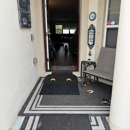 Ruskin Fl Private 2 Bdrm 1 Bath Suite Common Areas Shared With Host And Cat Екстер'єр фото