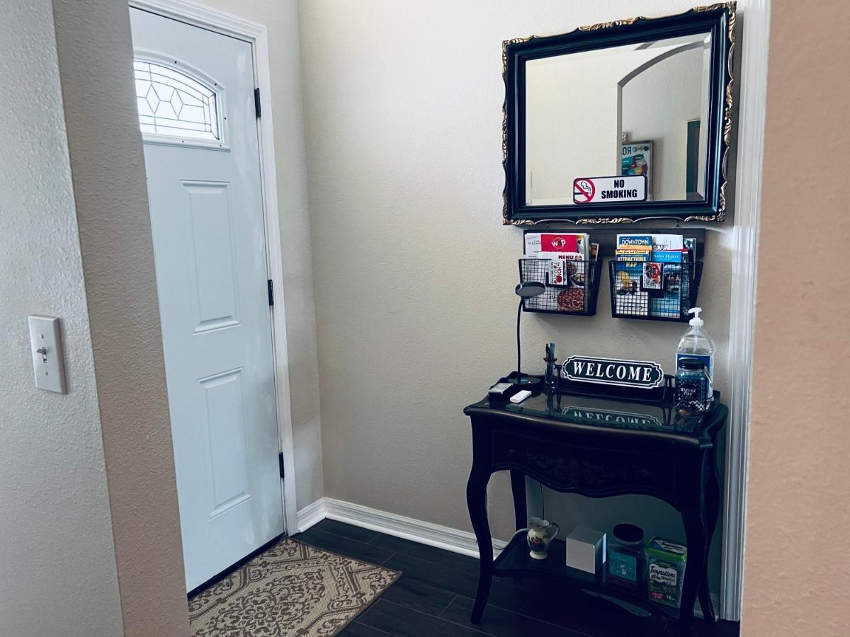 Ruskin Fl Private 2 Bdrm 1 Bath Suite Common Areas Shared With Host And Cat Екстер'єр фото