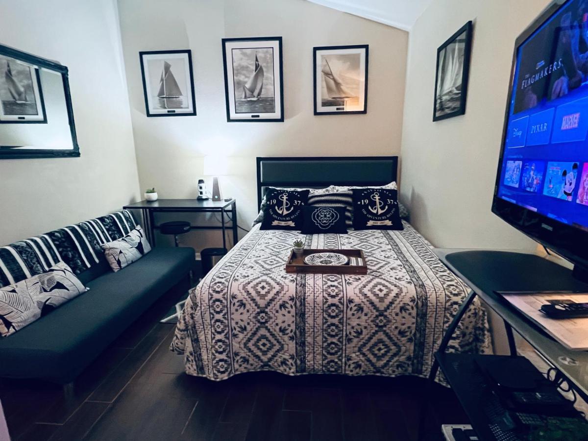 Ruskin Fl Private 2 Bdrm 1 Bath Suite Common Areas Shared With Host And Cat Екстер'єр фото