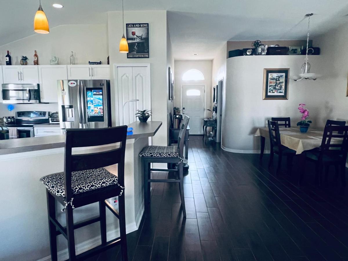 Ruskin Fl Private 2 Bdrm 1 Bath Suite Common Areas Shared With Host And Cat Екстер'єр фото