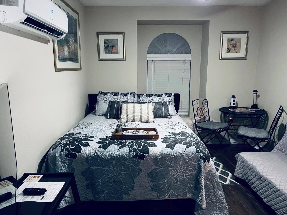 Ruskin Fl Private 2 Bdrm 1 Bath Suite Common Areas Shared With Host And Cat Екстер'єр фото